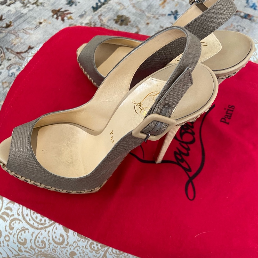 Christian Louboutin Lady Indiana Taupe Canvas Slingback Heel Sandals 36 1/2